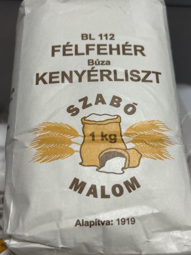 Bl112 1kg félfehér b.kenyérliszt szabó